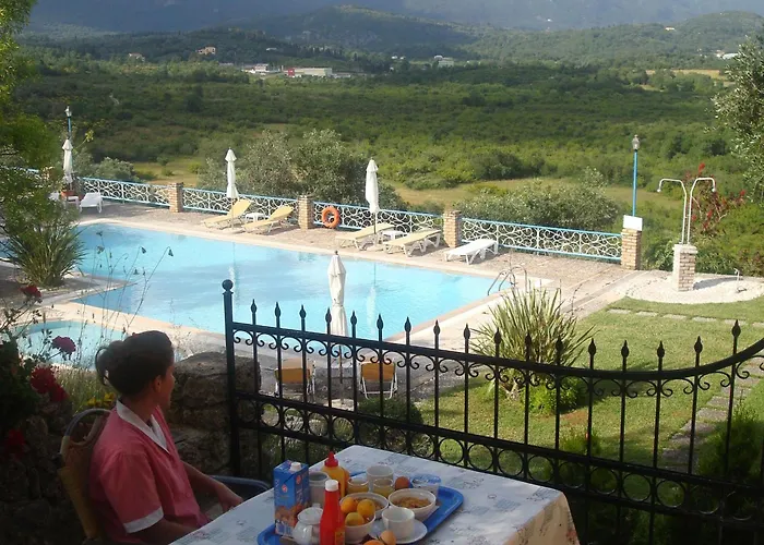 Case de vacanță In Corfu With Stunning Mountain Views