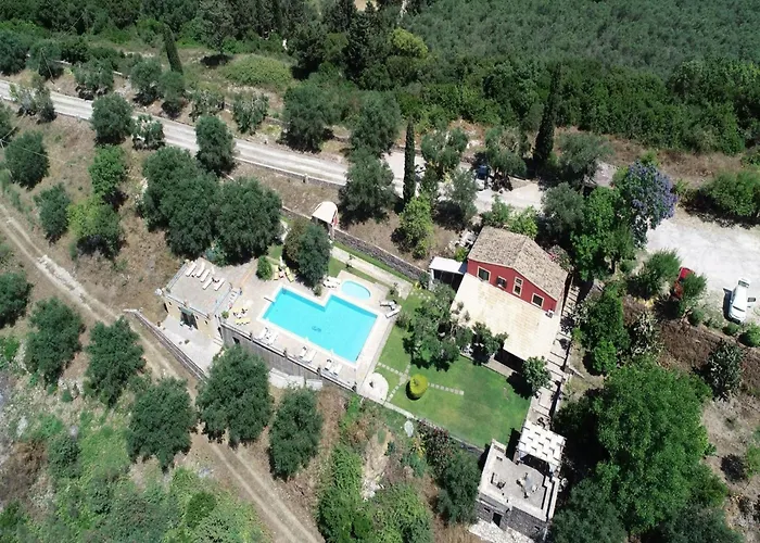 In Corfu With Stunning Mountain Views Semesterbostad Kanakádes