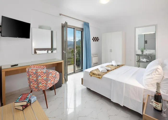 In Corfu With Stunning Mountain Views Case de vacanță