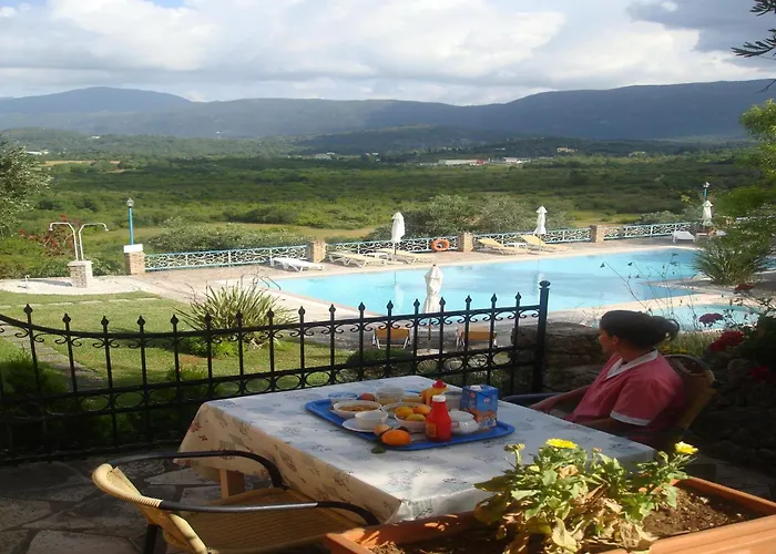 In Corfu With Stunning Mountain Views Case de vacanță Kanakádes
